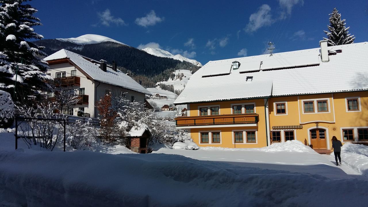Gaestehaus Macheiner Lessach Oberdorf Exterior foto